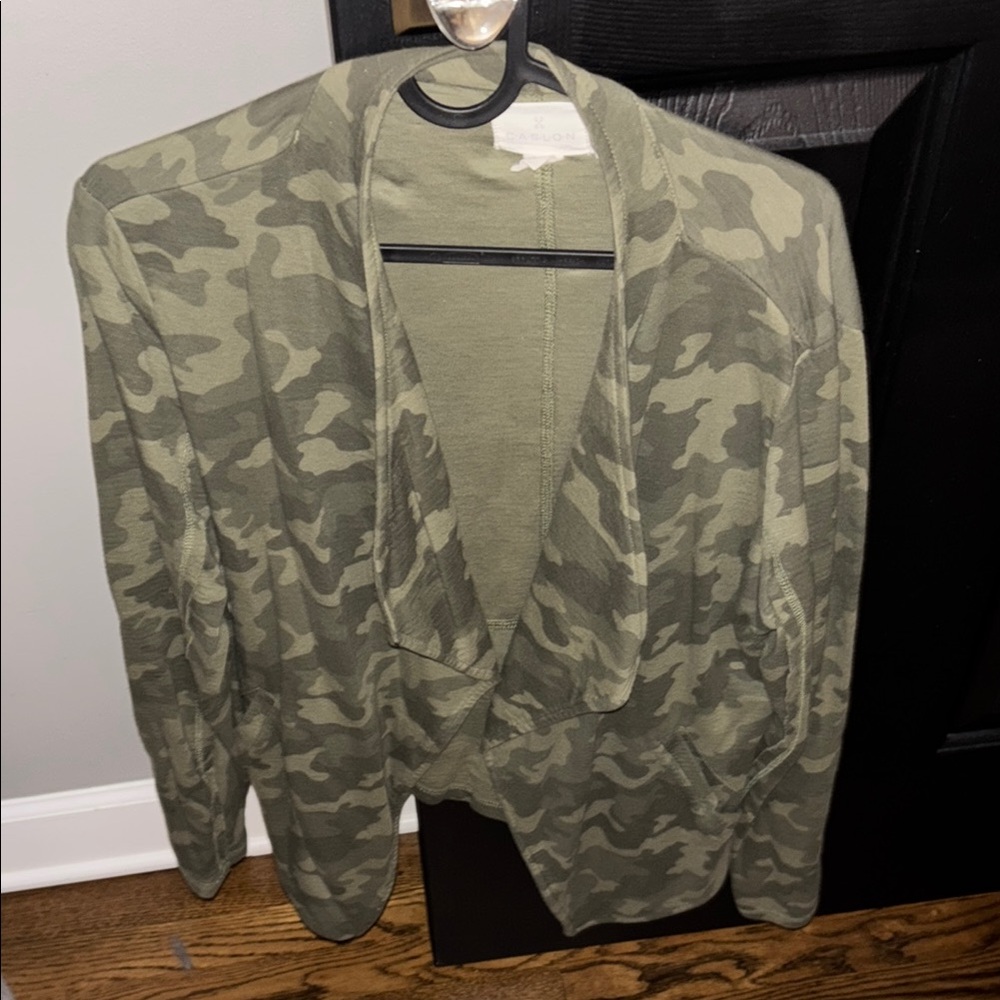 Caslon Camouflage Open Front knit cardigan size L